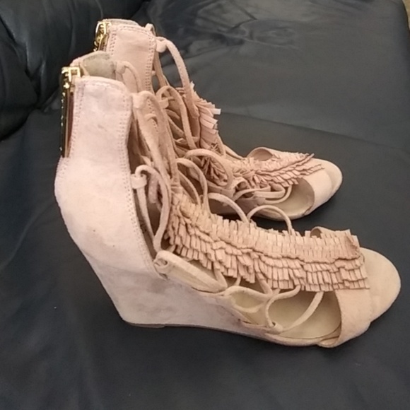 Sandals - Picture 3 of 3